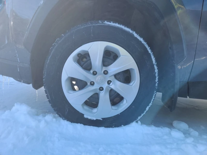 Toyota Rav4 * LE * CARFAX * БЕЗ ПЪРВОНАЧАЛНА ВНОСКА, снимка 6 - Автомобили и джипове - 53232814