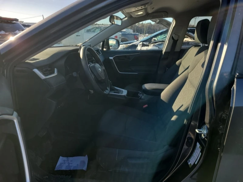 Toyota Rav4 * LE * CARFAX * БЕЗ ПЪРВОНАЧАЛНА ВНОСКА, снимка 5 - Автомобили и джипове - 53232814