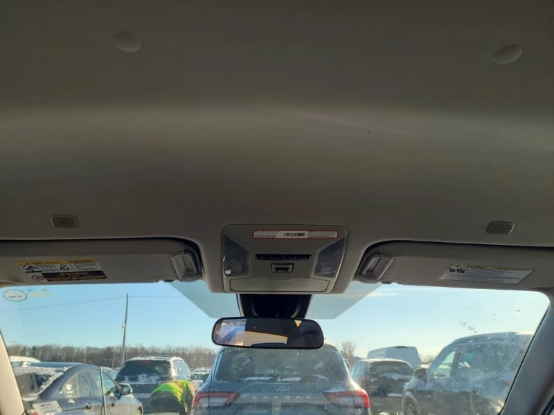 Toyota Rav4 * LE * CARFAX * БЕЗ ПЪРВОНАЧАЛНА ВНОСКА, снимка 11 - Автомобили и джипове - 53232814