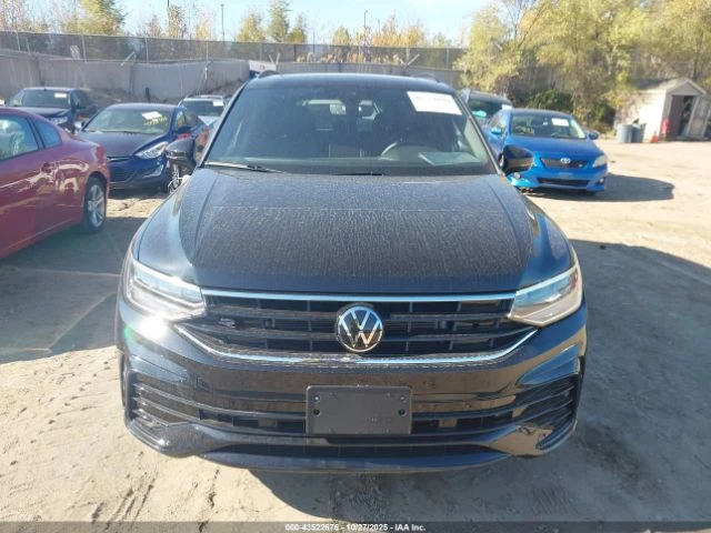 VW Tiguan  SE R-LINE BLACK/АВТОФИНАНСИРАНЕ ОТ 626 ЛВ , снимка 12 - Автомобили и джипове - 53110351