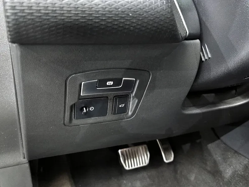 Land Rover Range Rover Velar 2.0 D240 R-Dynamic Se, снимка 17 - Автомобили и джипове - 54515213