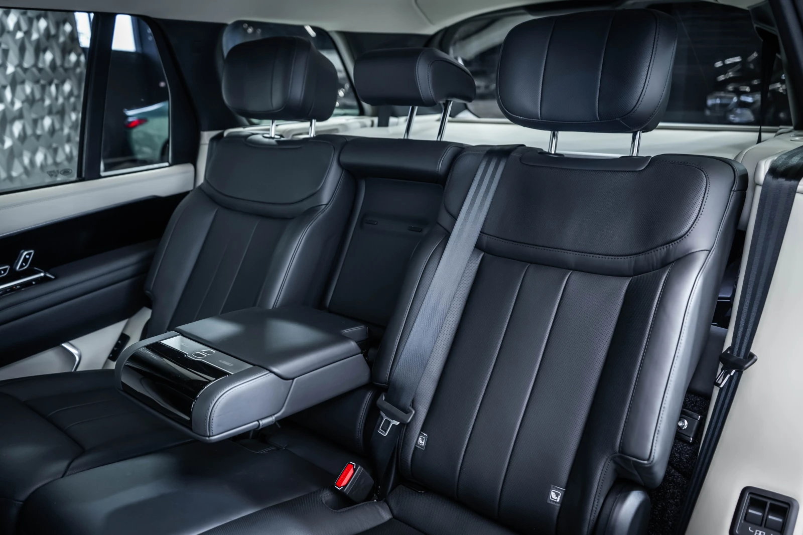 Land Rover Range rover AUTOBIOGRAPHY P530 LWB Pano* Meridinan | Mobile.bg   16