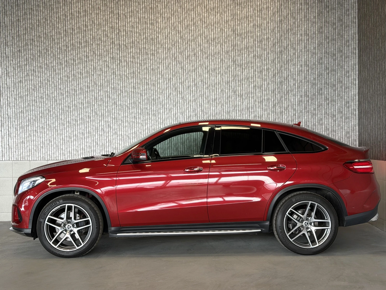 Mercedes-Benz GLE 350 d COUPE AMG HK PANO 360 TV , снимка 2 - Автомобили и джипове - 51508552