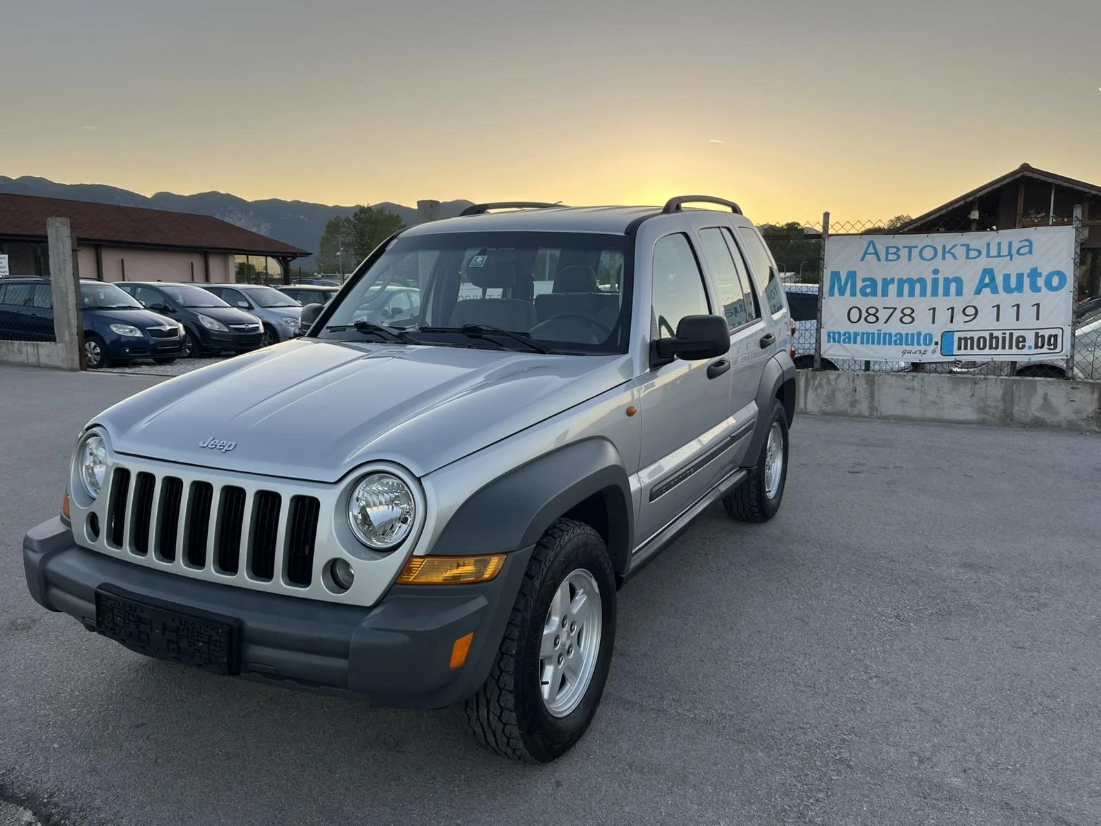 Jeep Cherokee 2.8CRD 163 44 ,    | Mobile.bg   1