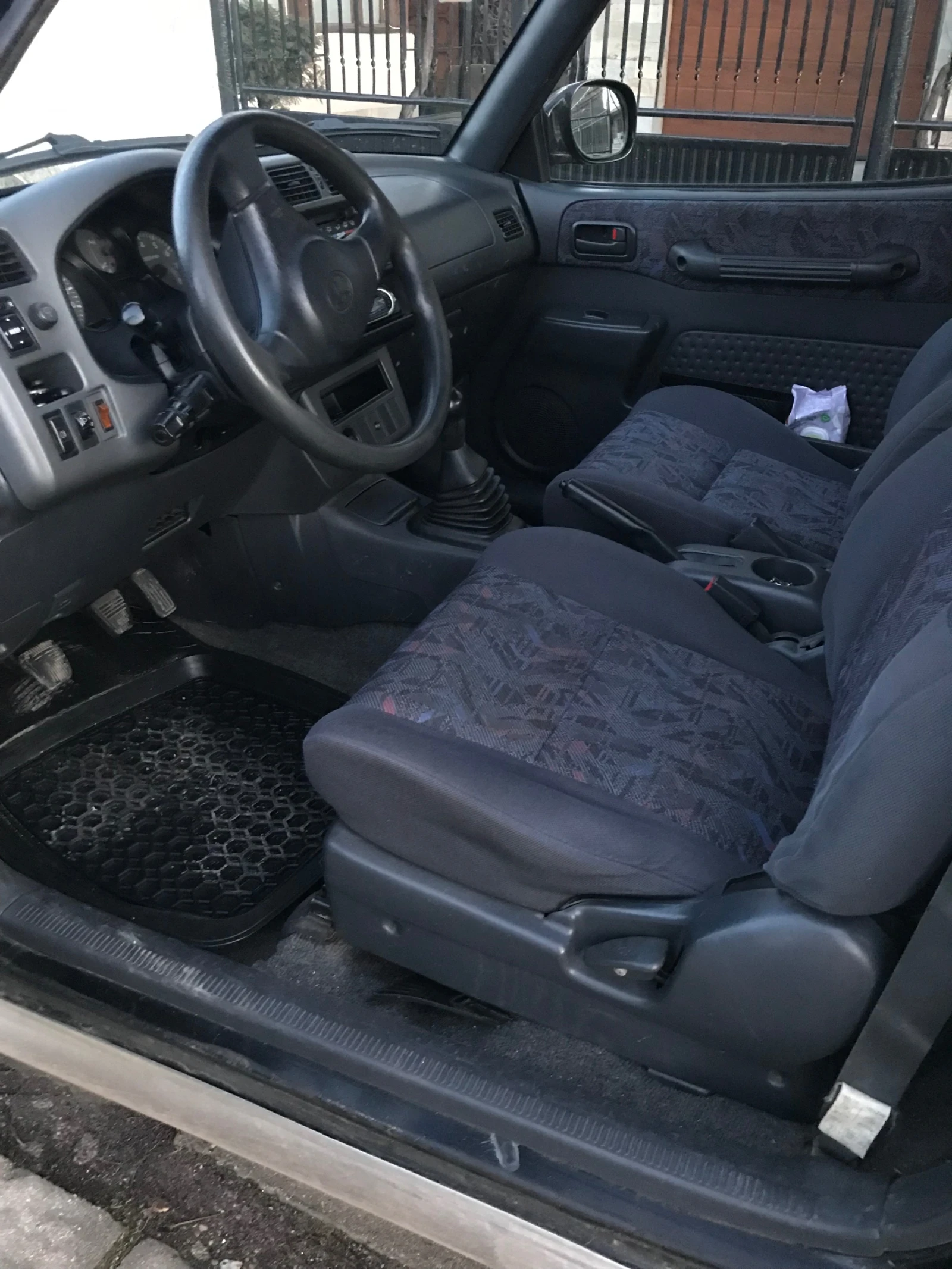 Toyota Rav4  - изображение 7