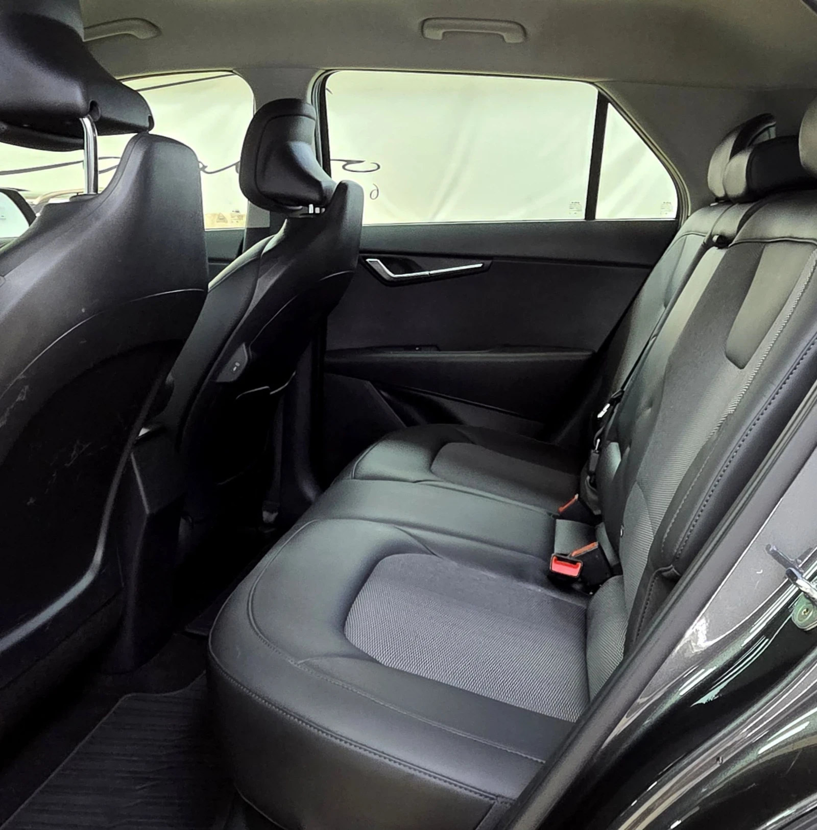 Kia Niro 64, 8KWh/ПЪЛНА СЕРВИЗНА ИСТОРИЯ, снимка 9 - Автомобили и джипове - 53816918