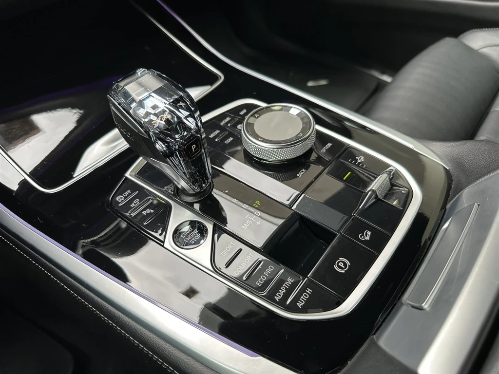 BMW X7 xDrive40d, снимка 11 - Автомобили и джипове - 53946990