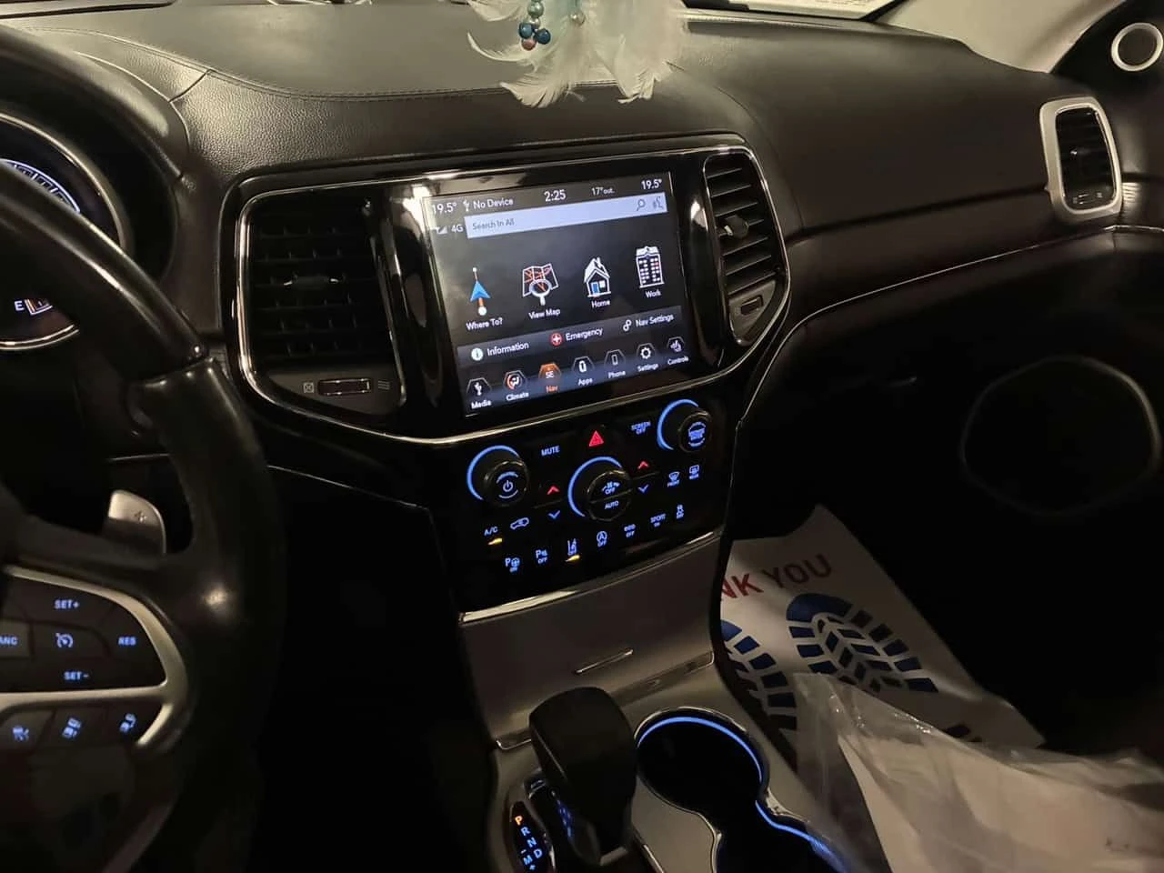 Jeep Grand cherokee Summit/CARFAX/ДИСТРОНИК/ПАНОРАМА, снимка 12 - Автомобили и джипове - 54106123