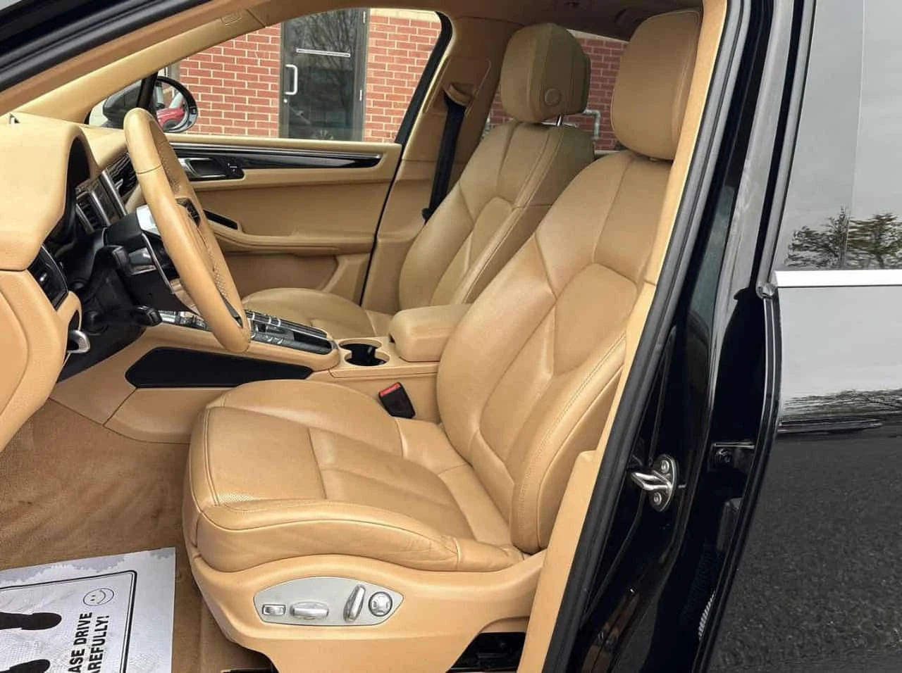Porsche Macan S  CARFAX, снимка 8 - Автомобили и джипове - 54590992