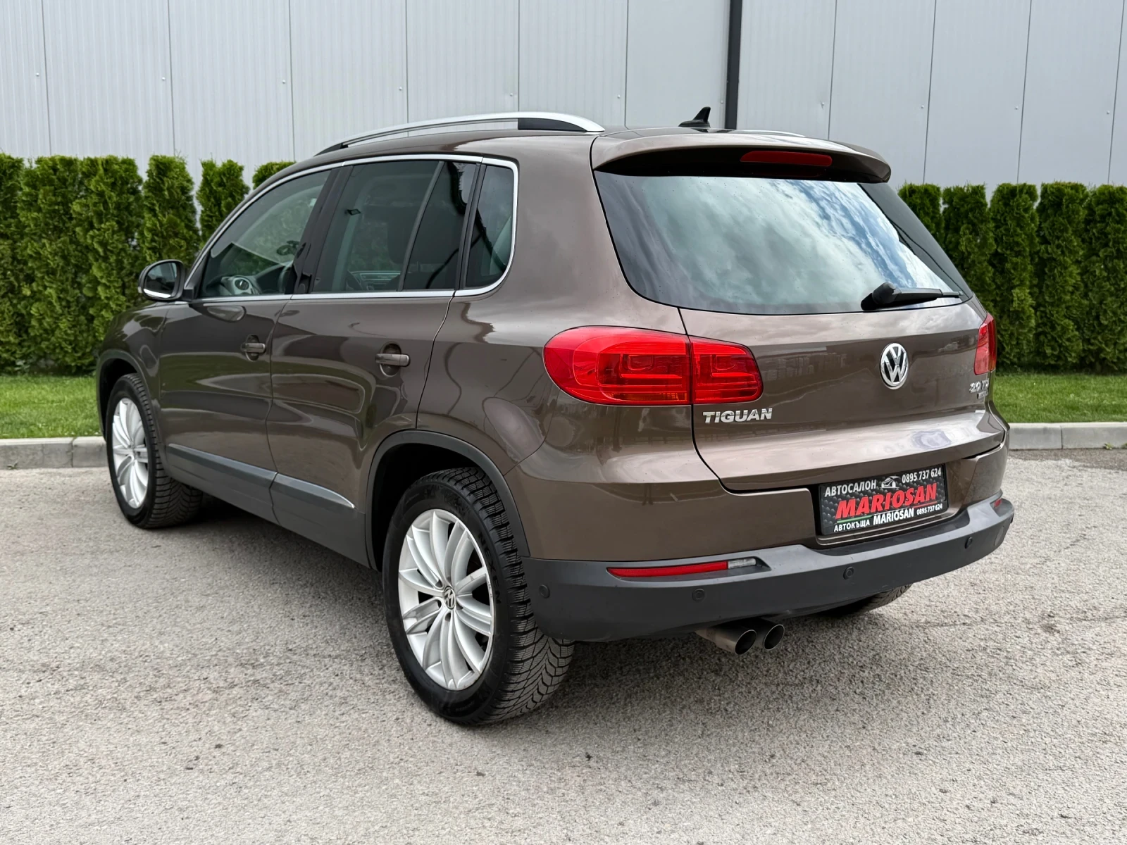 VW Tiguan 2.0 TDI/DSG/FACELIFT/HIGHLINE/4MOTION/LED/FULL, снимка 4 - Автомобили и джипове - 54634721