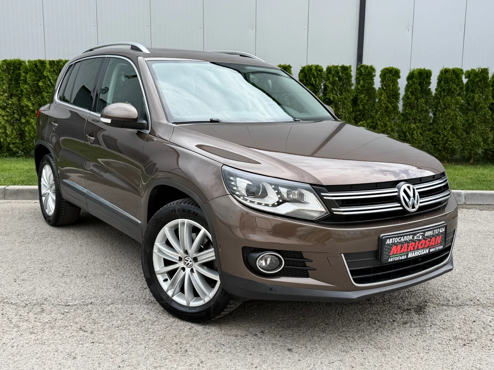 VW Tiguan 2.0 TDI/DSG/FACELIFT/HIGHLINE/4MOTION/LED/FULL, снимка 3 - Автомобили и джипове - 54634721