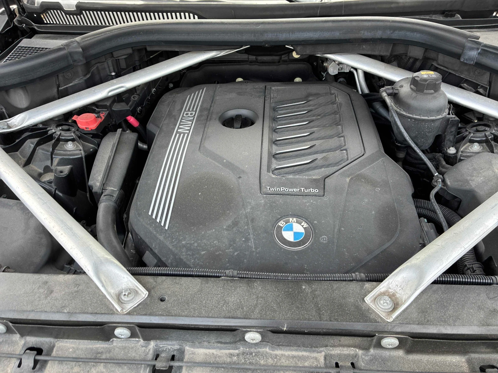 BMW X5 xDrive40i * ПОДГРЕВ * ПАНОРАМА * 2 КЛЮЧА * CARFAX, снимка 17 - Автомобили и джипове - 54656418