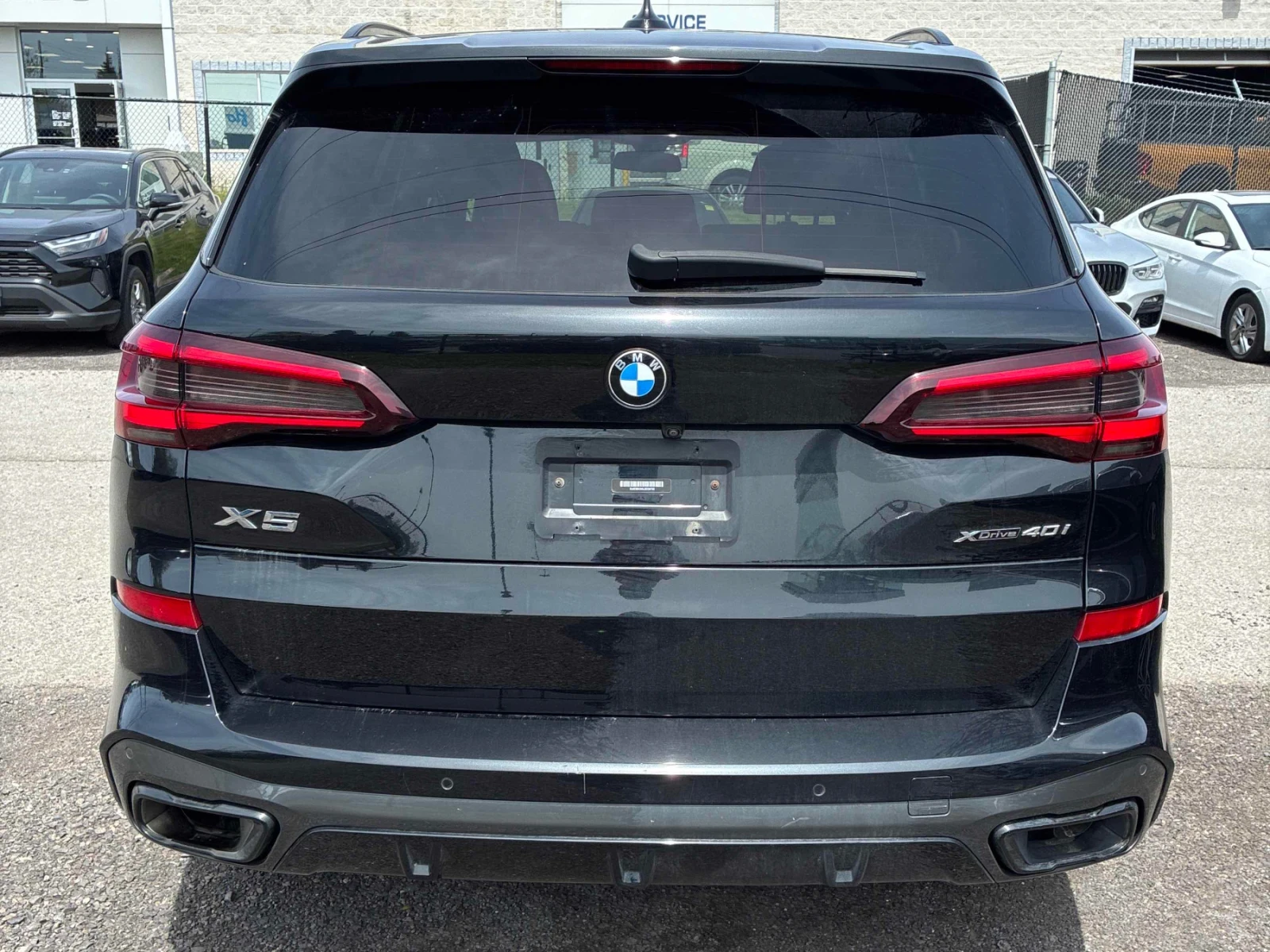 BMW X5 xDrive40i * ПОДГРЕВ * ПАНОРАМА * 2 КЛЮЧА * CARFAX, снимка 4 - Автомобили и джипове - 54656418