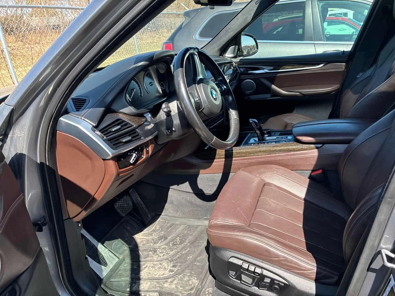 BMW X5 xDrive40e * АВТОКРЕДИТ * ПАНОРАМА * ПОДГРЕВ * 360, снимка 7 - Автомобили и джипове - 54875682