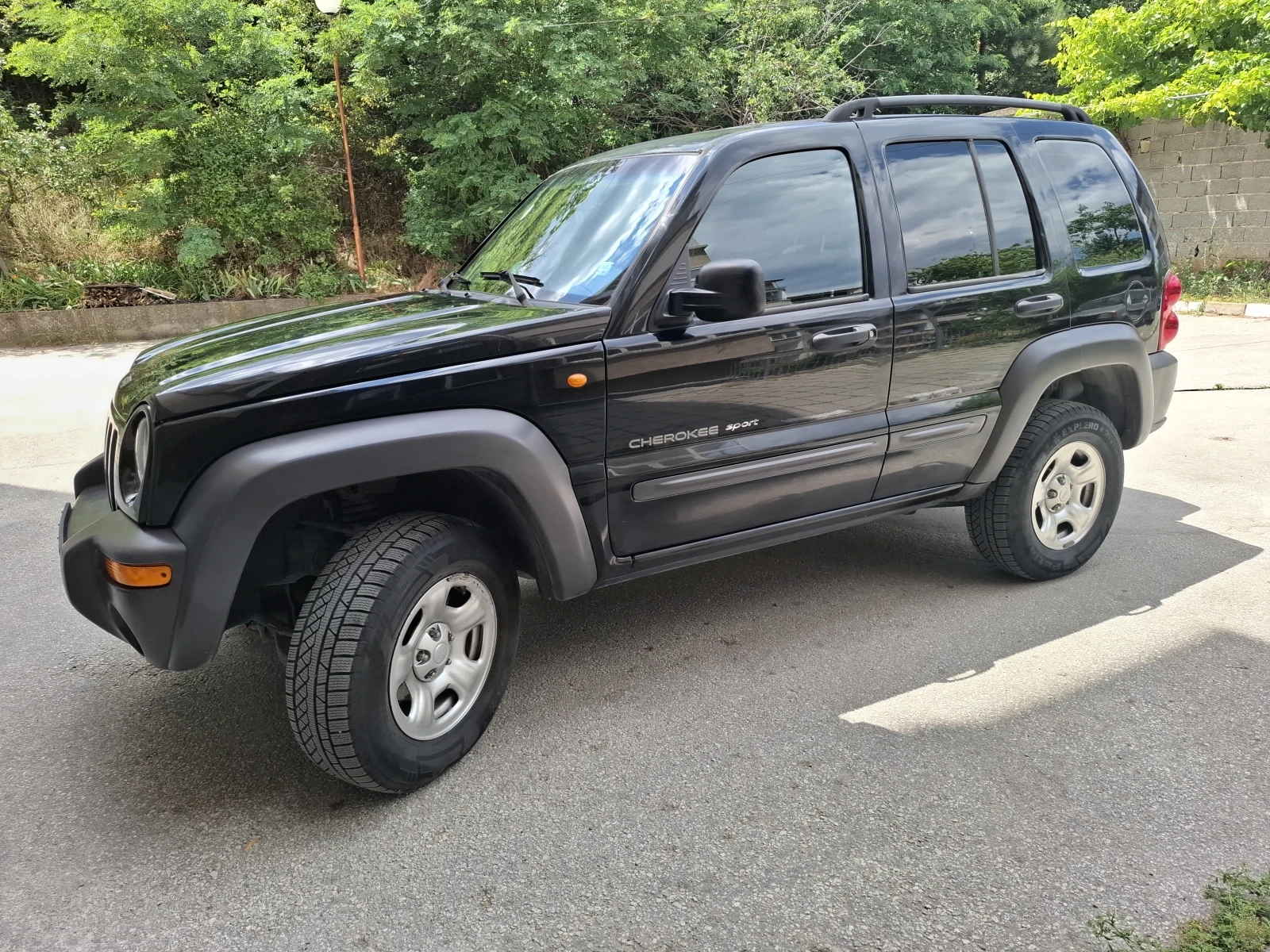 Jeep Cherokee, снимка 10 - Автомобили и джипове - 54961332