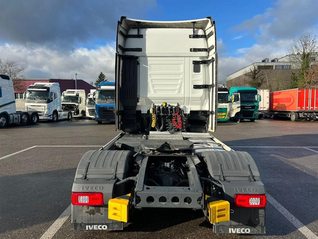 Iveco S-Way 440S51T Ретардер, гуми 90% - изображение 6