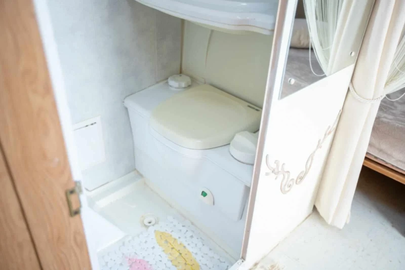 Каравана Avondale УЛИСЕС , снимка 11 - Каравани и кемпери - 52967542