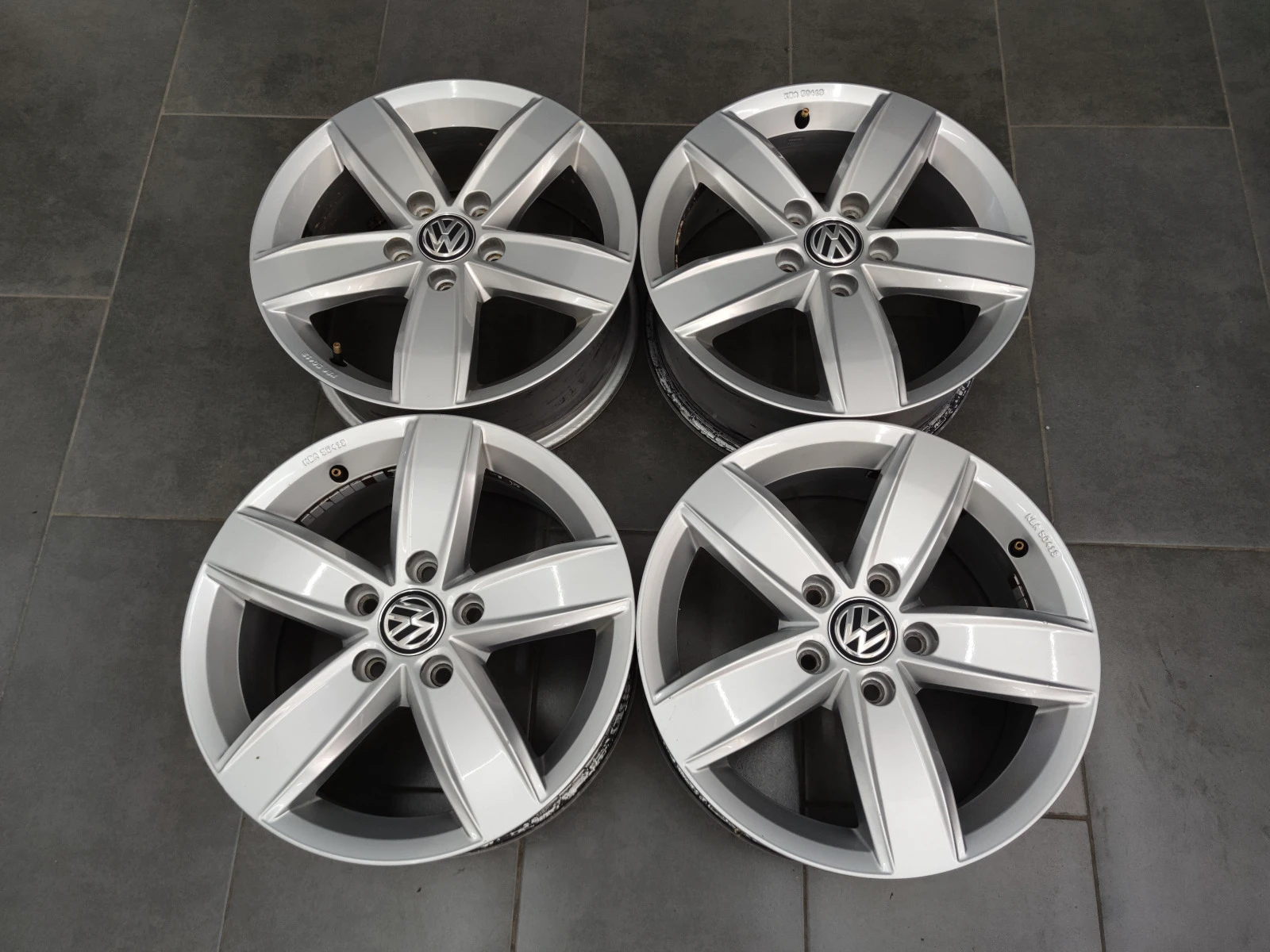   VW Caddy | Mobile.bg   3