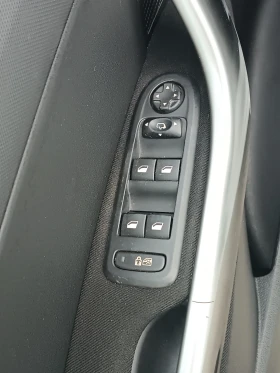 Peugeot 308 2.0 HDi, ФЕЙС, 150к.с., ПЕРФЕКТНО, ЛИЗИНГ , снимка 7