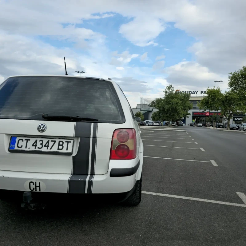 VW Passat 2.0, снимка 11 - Автомобили и джипове - 48369473