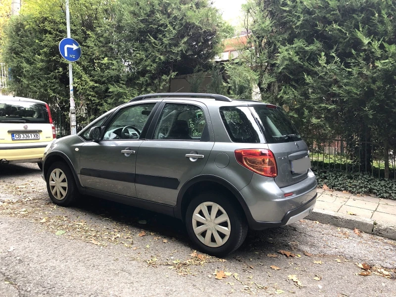 Suzuki SX4 1.6i 4x4, снимка 5 - Автомобили и джипове - 47641406