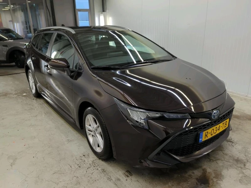 Toyota Corolla Touring Sports 1.8/30000km/Първи собственик, снимка 1 - Автомобили и джипове - 48169051