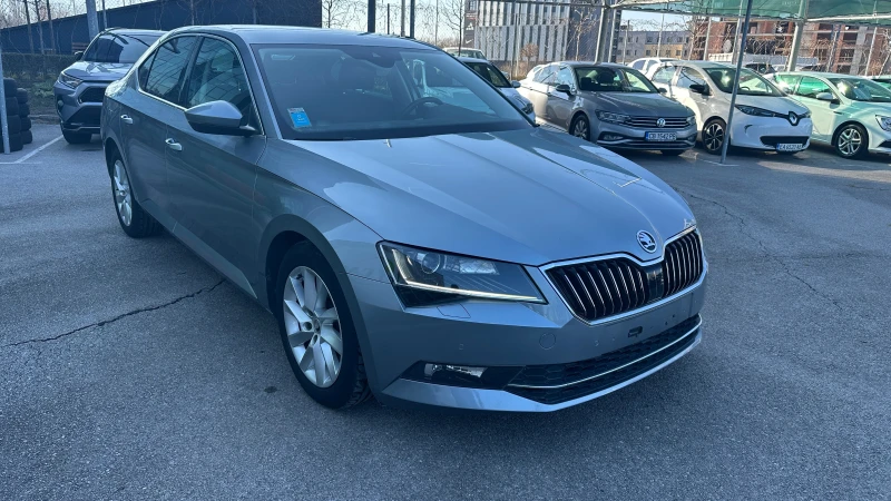 Skoda Superb 2.0 TDI Automatic, снимка 2 - Автомобили и джипове - 49362845