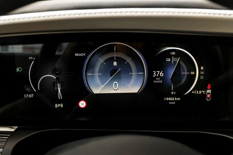 Rolls-Royce Spectre / SHOOTING STAR/ BESPOKE/ 360/ HEAD UP/ BLACK PACK, снимка 9 - Автомобили и джипове - 50644482