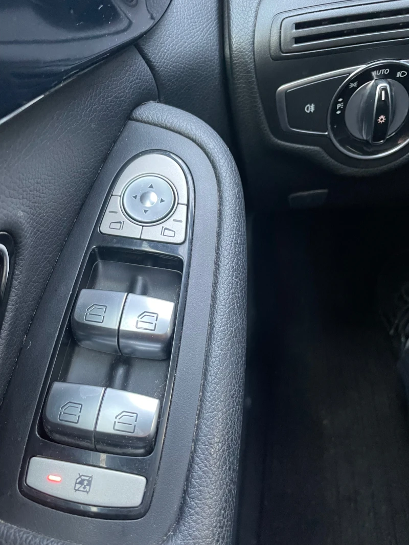 Mercedes-Benz C 200, снимка 10 - Автомобили и джипове - 52624039