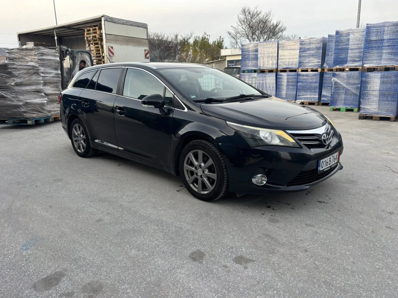 Toyota Avensis 1.8i Executive EURO5 АЛКАНТАРА, снимка 2 - Автомобили и джипове - 52631992