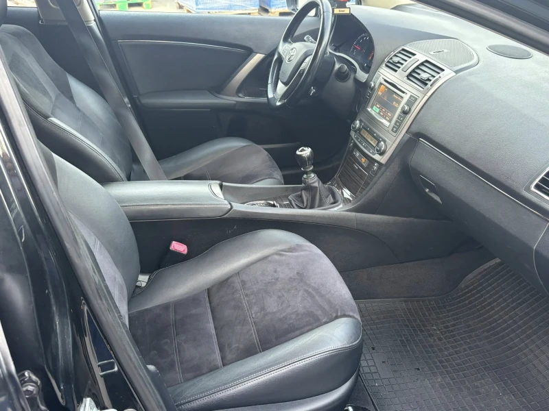 Toyota Avensis 1.8i Executive EURO5 АЛКАНТАРА, снимка 7 - Автомобили и джипове - 52631992