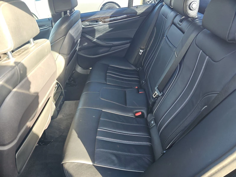 BMW 540 M SPORT LINE* CARFAX* ОПЦИЯ ЗА ФИНАНСИРАНЕ* , снимка 14 - Автомобили и джипове - 52812607