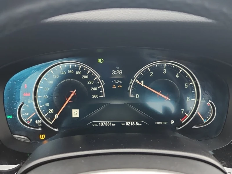 BMW 540  XDRIVE * CARFAX * БЕЗ ПЪРВОНАЧАЛНА ВНОСКА, снимка 9 - Автомобили и джипове - 53089242