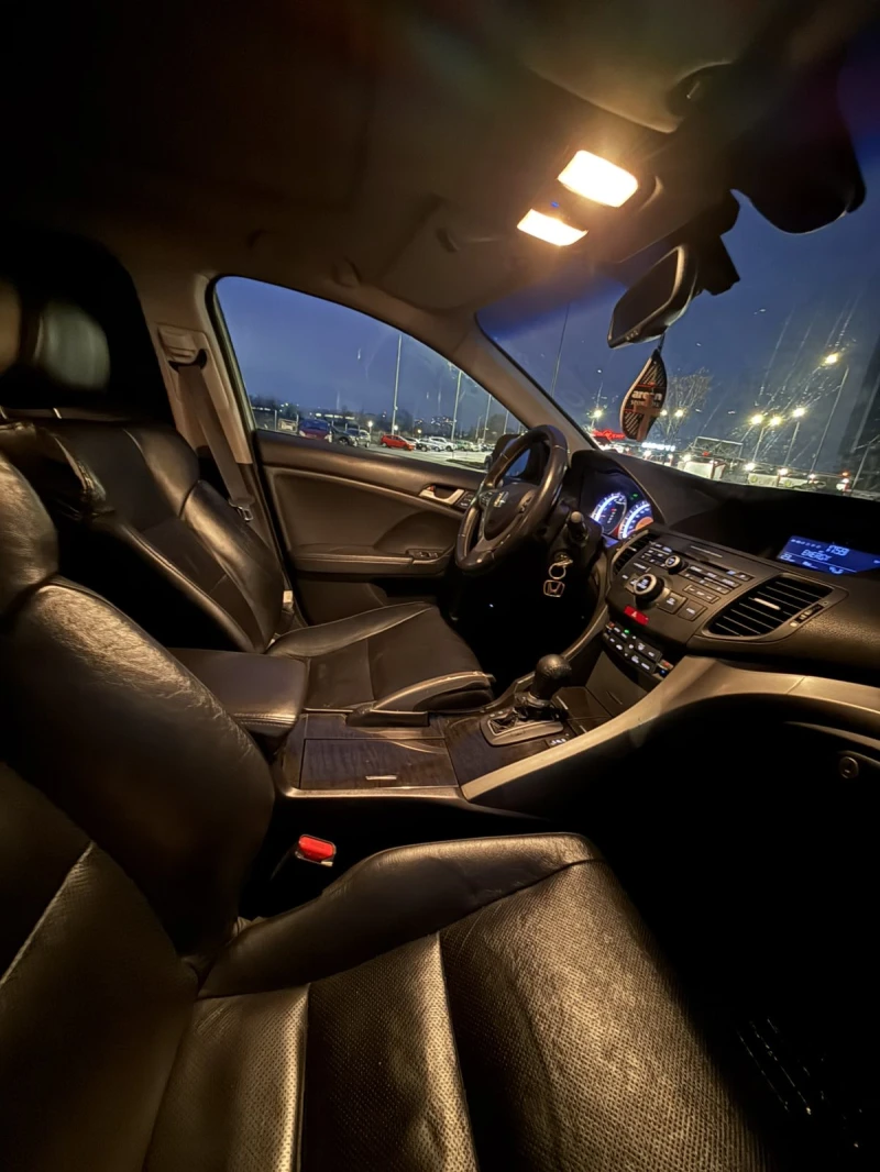 Honda Accord, снимка 15 - Автомобили и джипове - 53208421