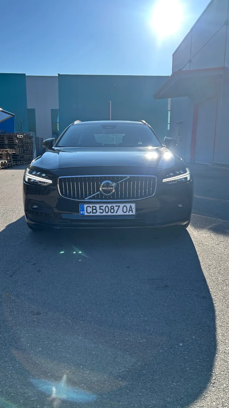 Volvo V90 Фейслифт 2.0d 197, снимка 6 - Автомобили и джипове - 53230990