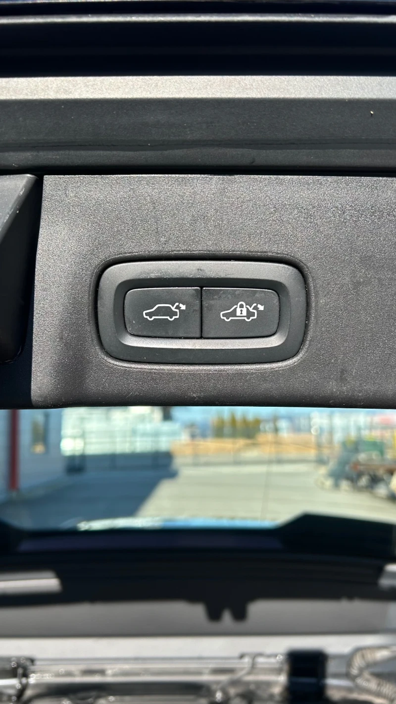 Volvo V90 Фейслифт 2.0d 197, снимка 7 - Автомобили и джипове - 53230990