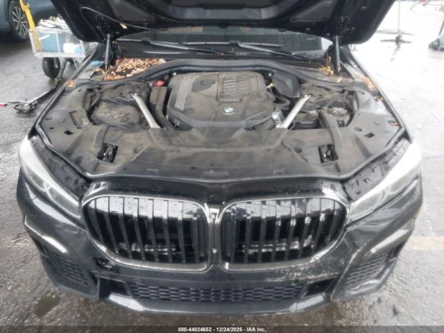 BMW 740, снимка 11 - Автомобили и джипове - 53098834