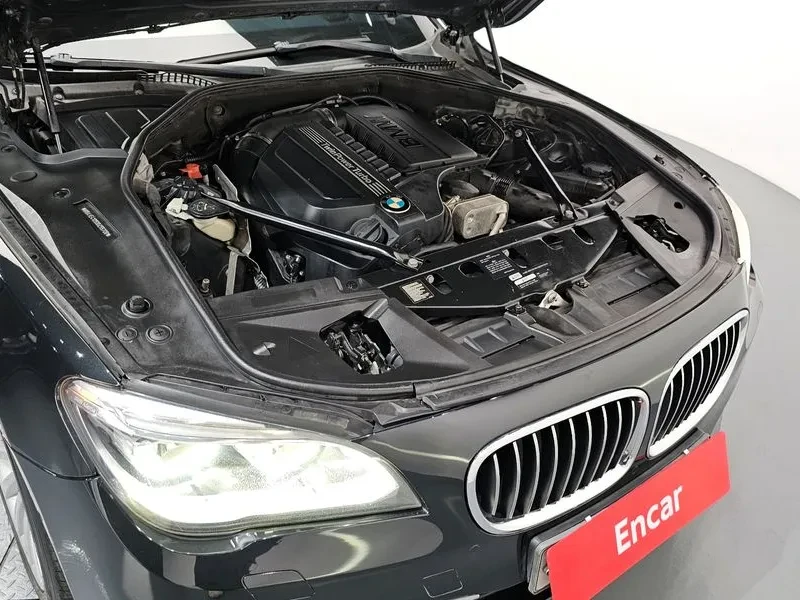 BMW 730, снимка 6 - Автомобили и джипове - 54600948
