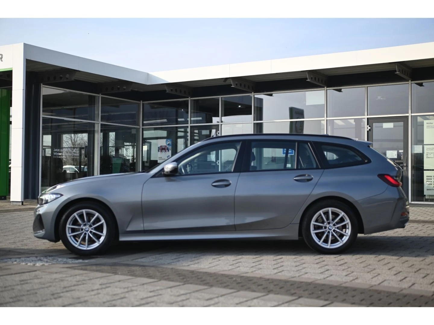 BMW 318 d Touring - изображение 5
