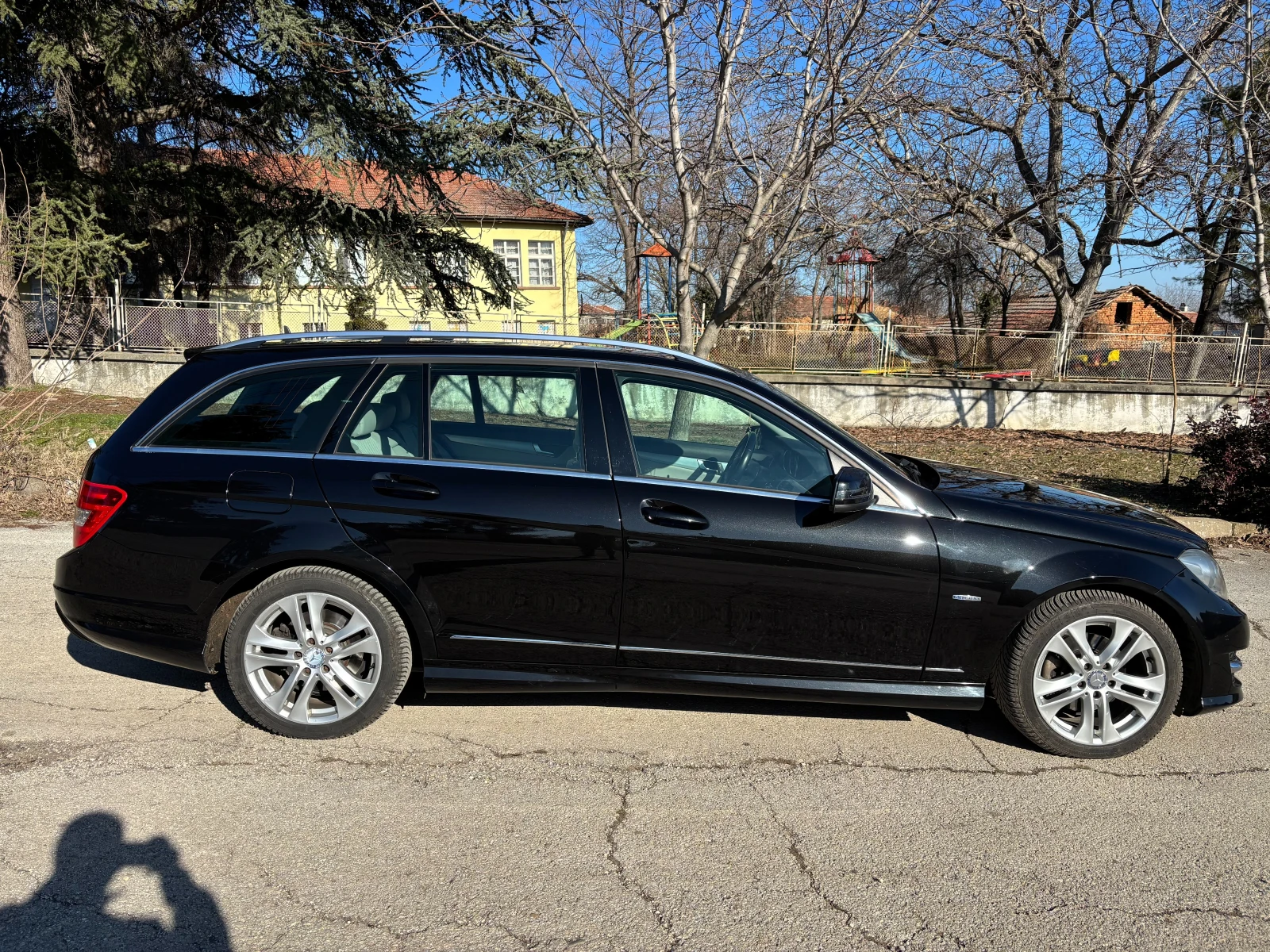 Mercedes-Benz C 220 AMG - изображение 6
