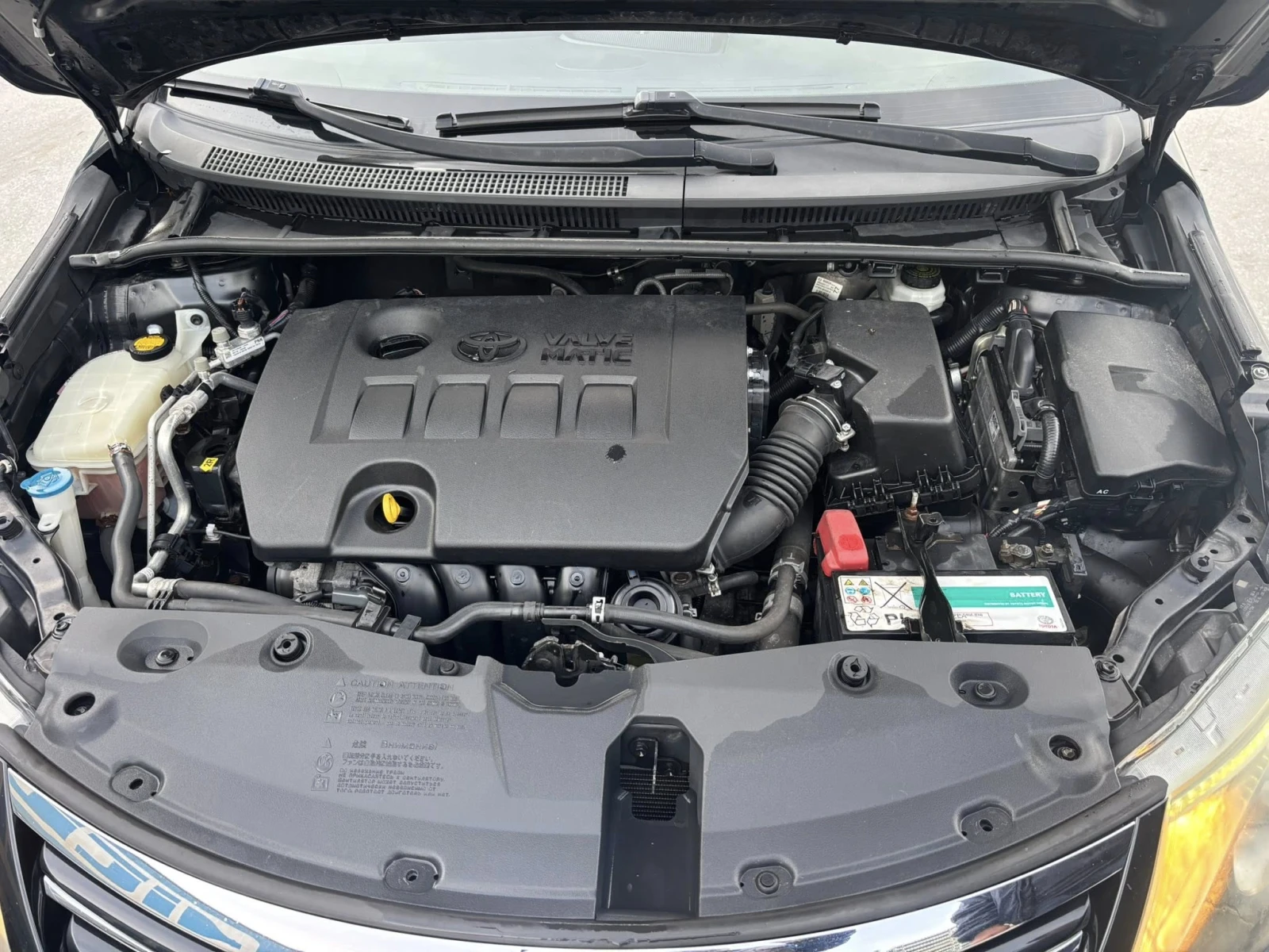 Toyota Avensis 1.8i Executive EURO5 АЛКАНТАРА - изображение 10