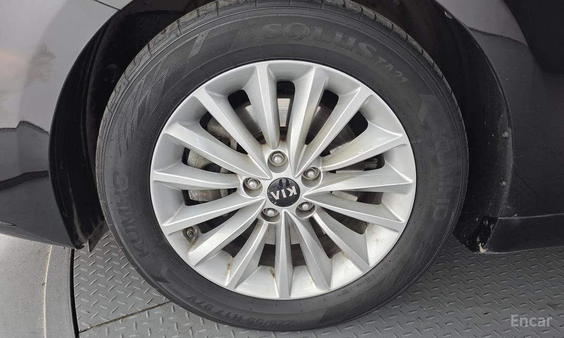 Kia K5  - изображение 5