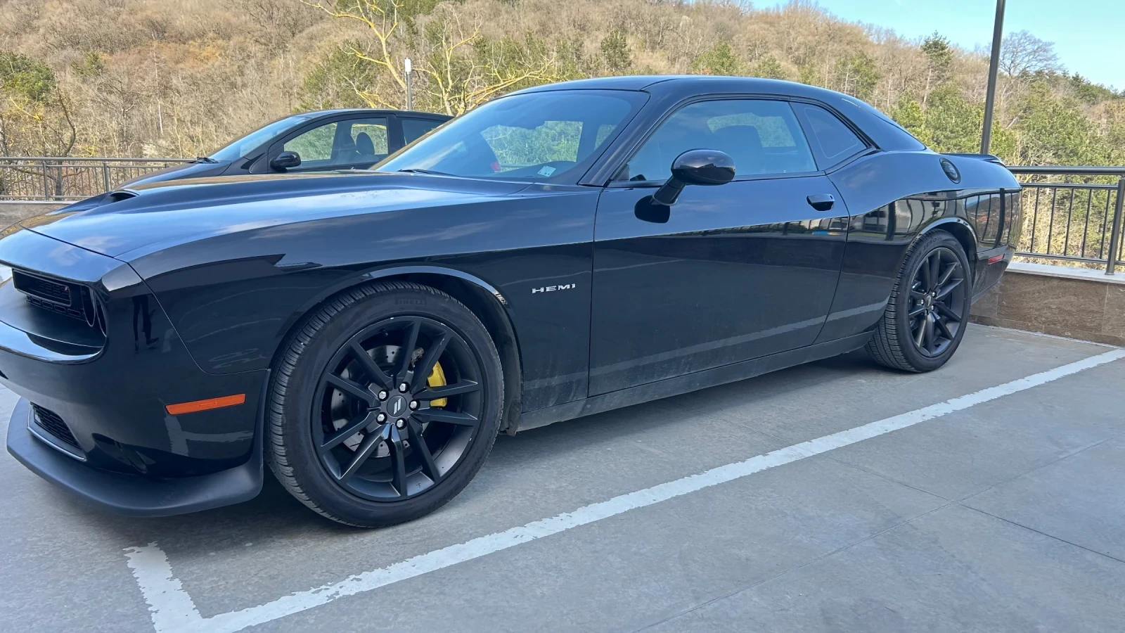 Dodge Challenger R/T HEMI, снимка 4 - Автомобили и джипове - 54221998