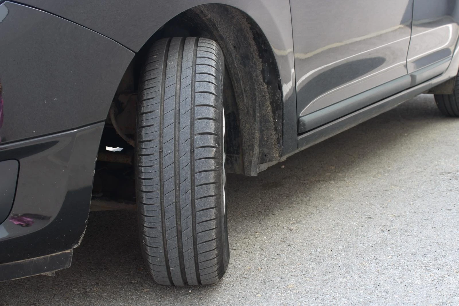 Dacia Logan, снимка 3 - Автомобили и джипове - 54253898