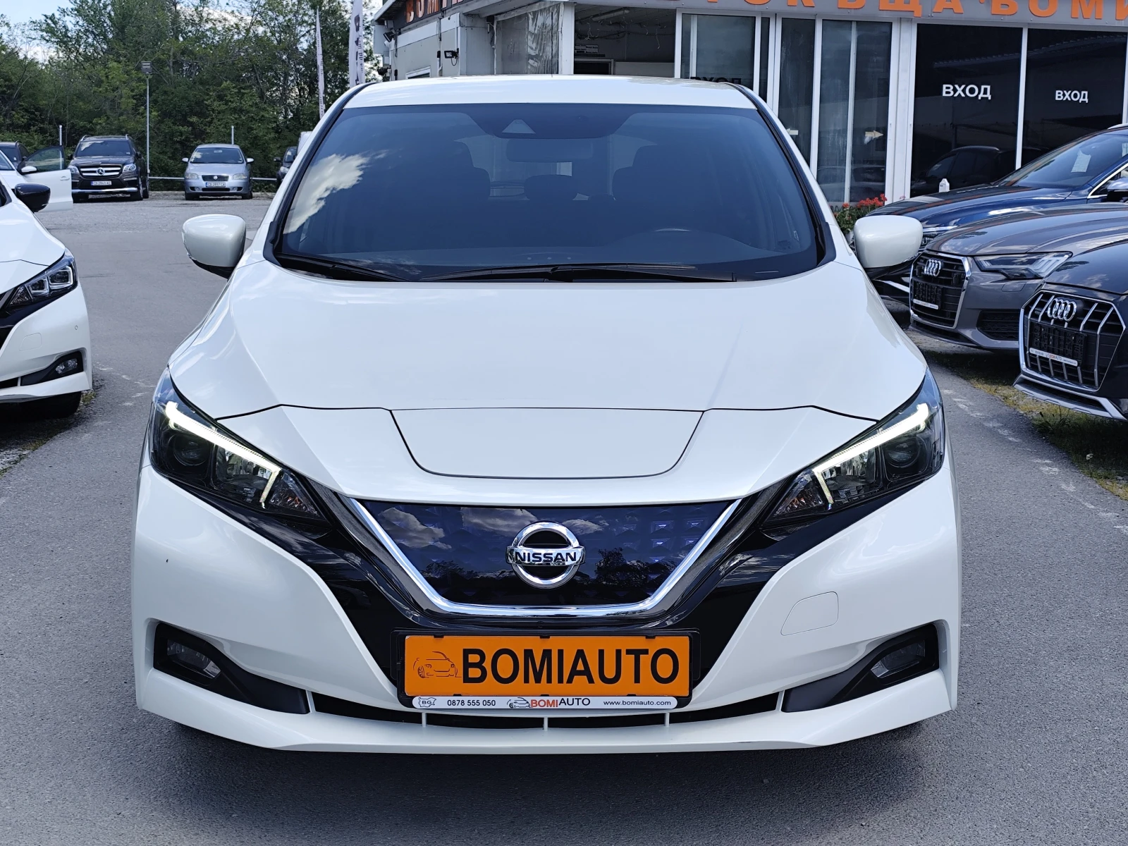 Nissan Leaf  40KWh* 150k.c.* АВТОМАТИК* LED* CAMERA* , снимка 2 - Автомобили и джипове - 54425568