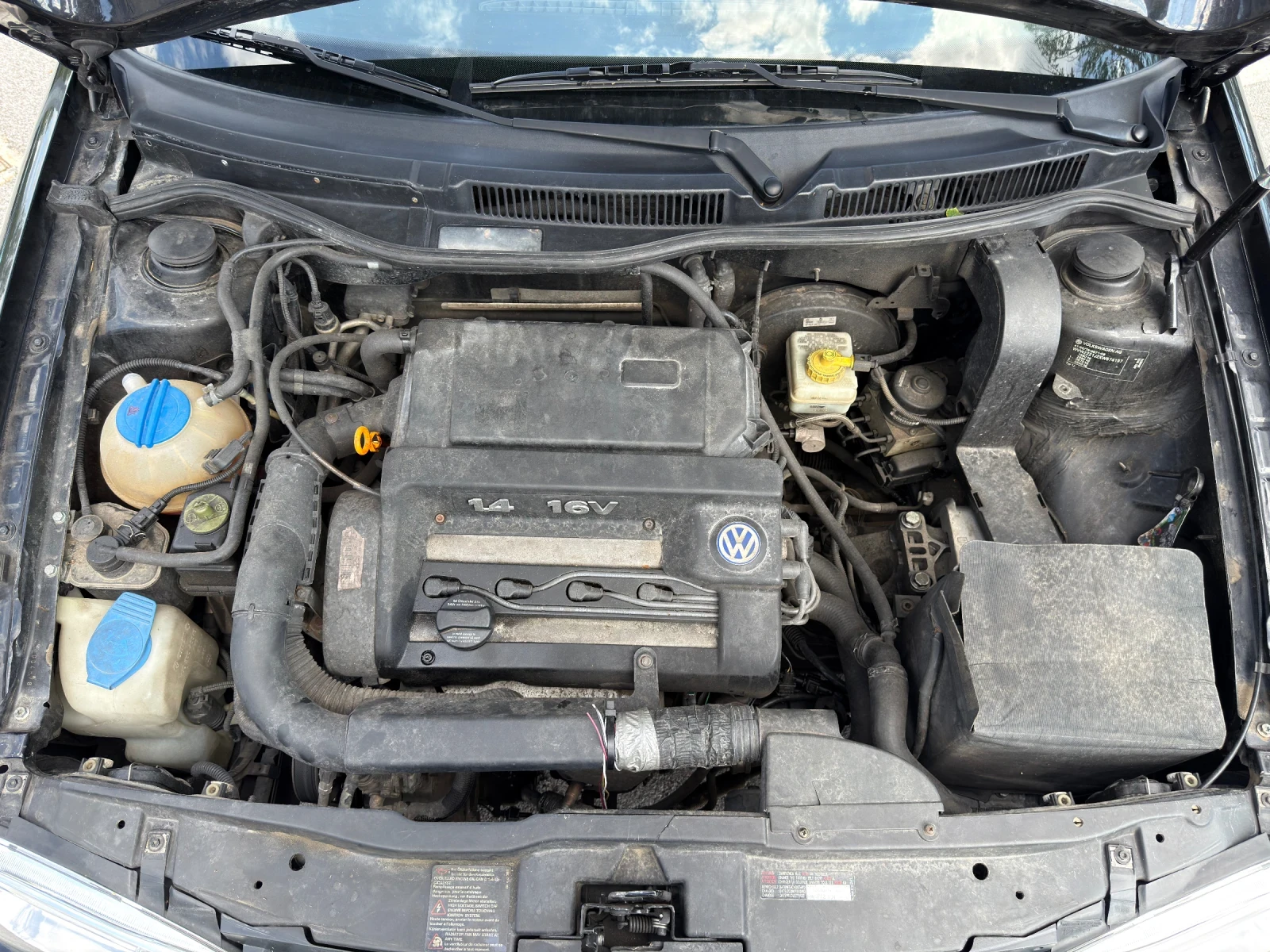 VW Golf Бензин, снимка 11 - Автомобили и джипове - 54668773