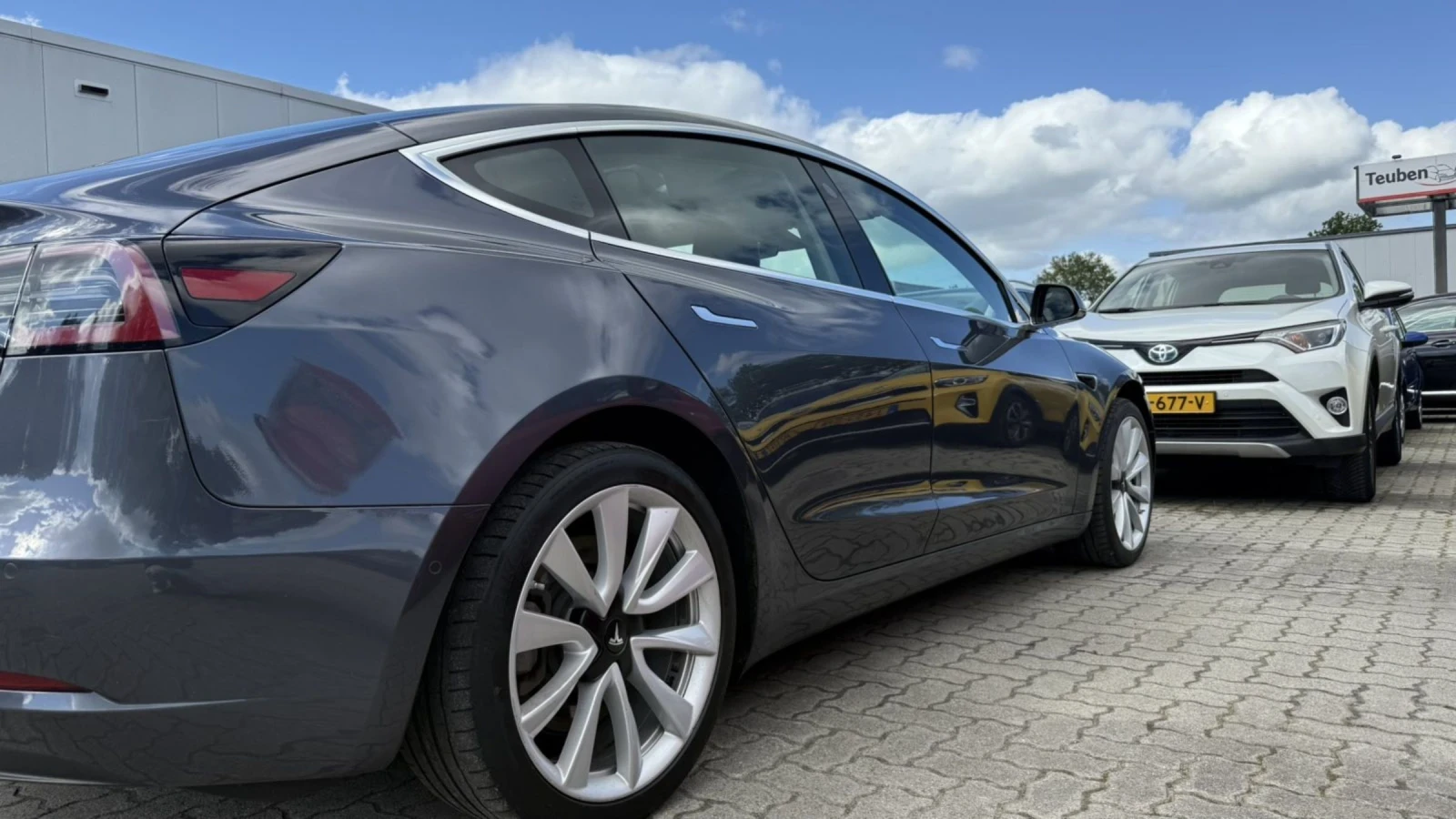 Tesla Model 3, снимка 12 - Автомобили и джипове - 55141064