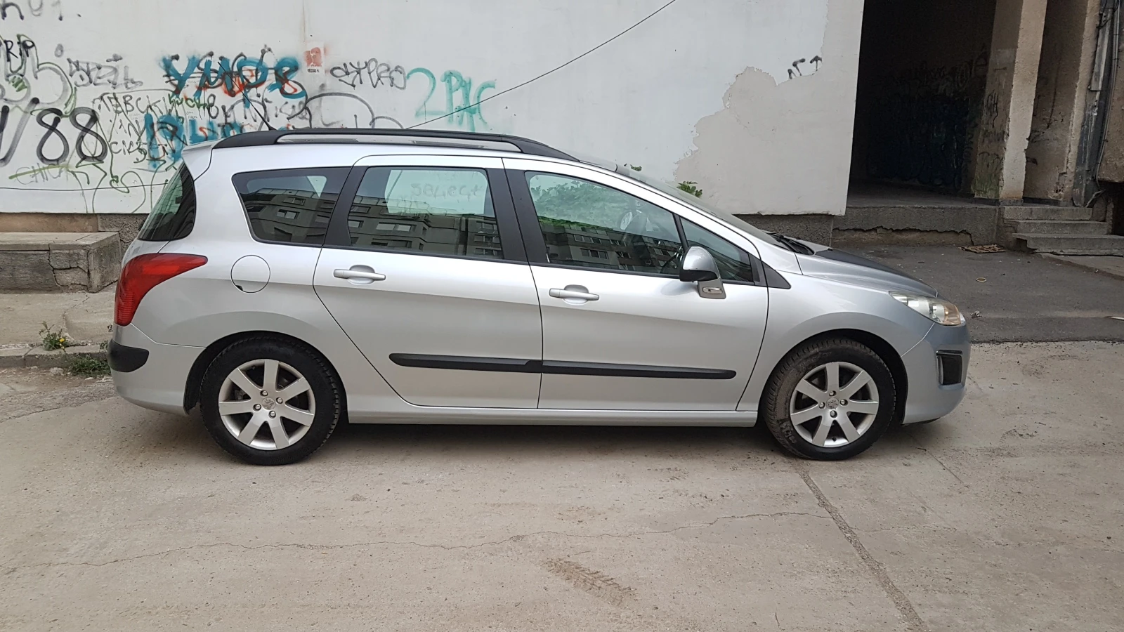 Peugeot 308 308SW, снимка 2 - Автомобили и джипове - 55141126