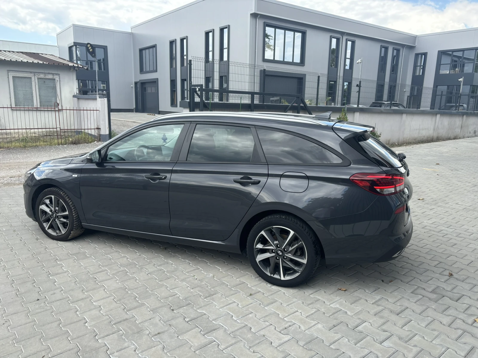 Hyundai I30 1.6 CRDi 136cv DCT 48V , снимка 4 - Автомобили и джипове - 55153905
