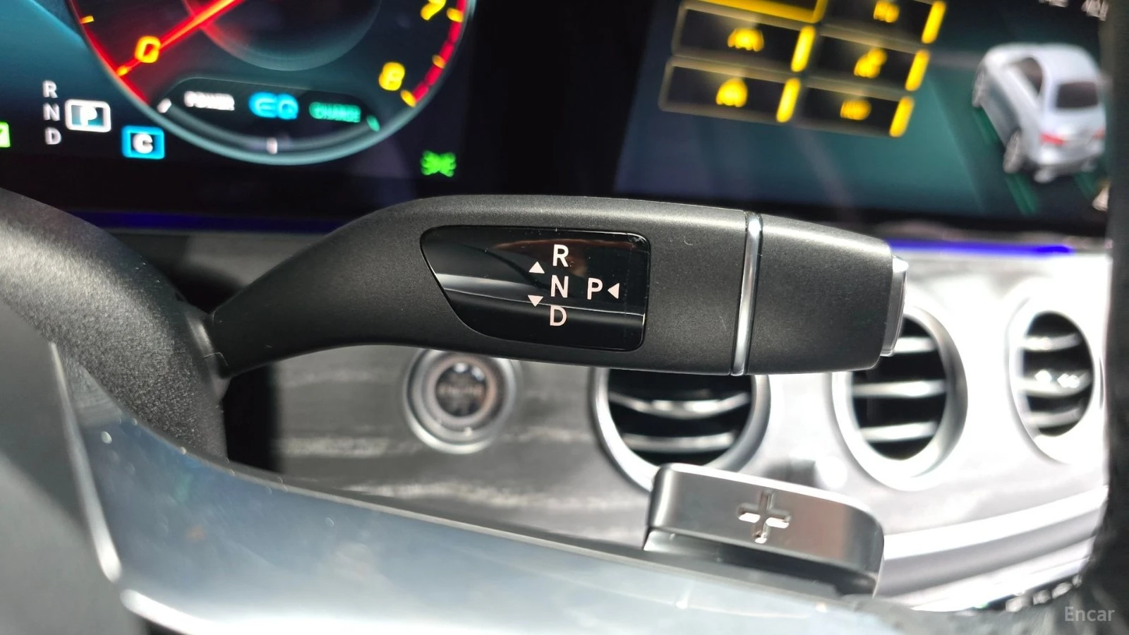 Mercedes-Benz E 350 4MATIC AMG* HUD* КОЖА* ОБДУХВ* НАВИ* ПАНО, снимка 7 - Автомобили и джипове - 55479793
